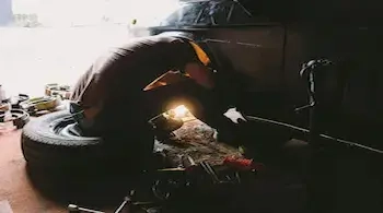 Emergency RV repair technician responding to RV breakdown in Yuma AZ